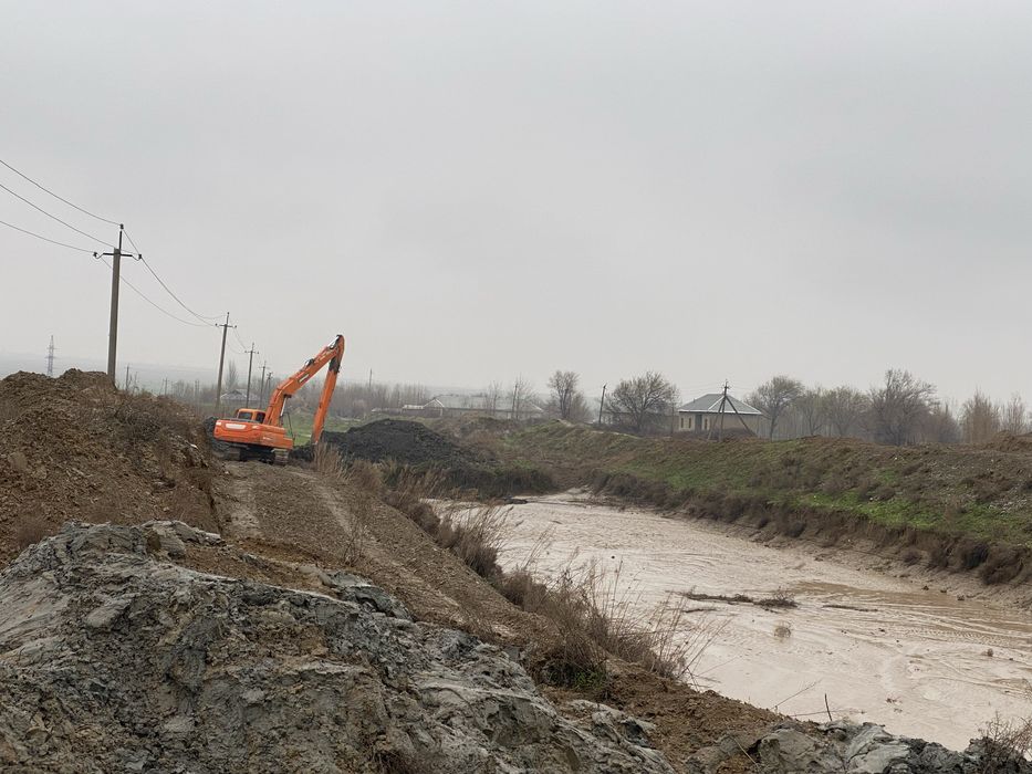 Экскаватор Срочно сотилади Doosan 225, 16 метрлик