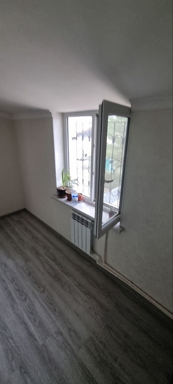 Срочно. Коттедж. 70кв.м. 3 комнаты. 2 этажа.