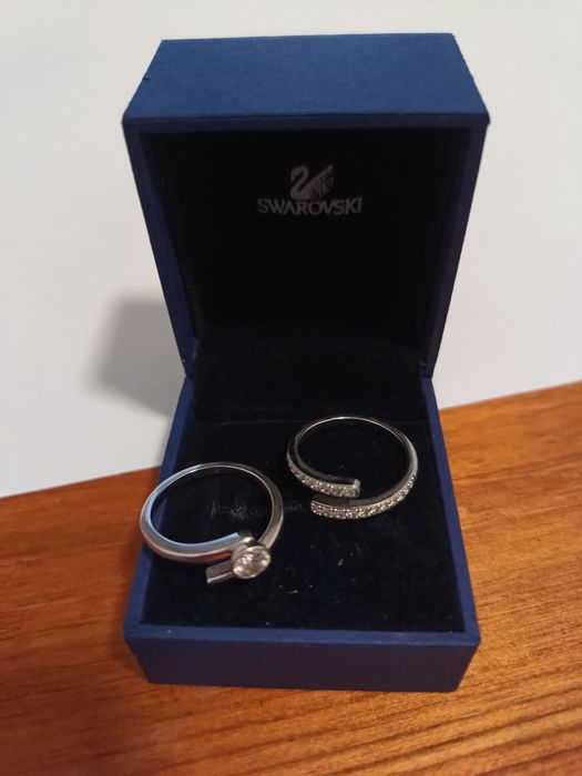 Vând Inel logodna Swarovski