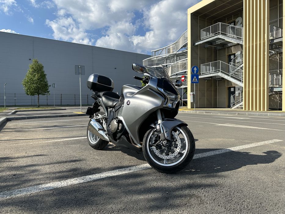 Honda VFR1200F  2011 ABS URGENT