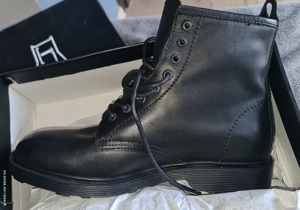 Кожени боти CULT