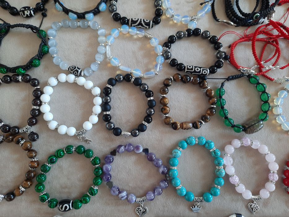 Браслеты из разных натуральных камней для удачи, денег, любви, здоровь