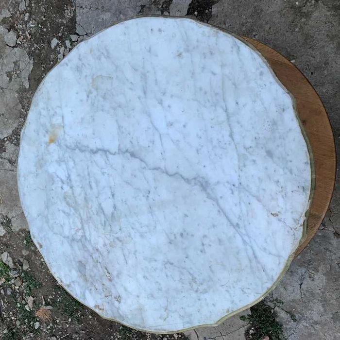 Masa din bronz cu blat de marmura