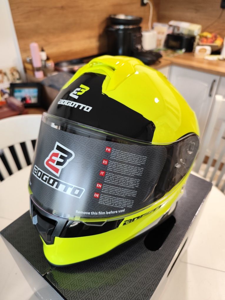 Каска Bogotto racing