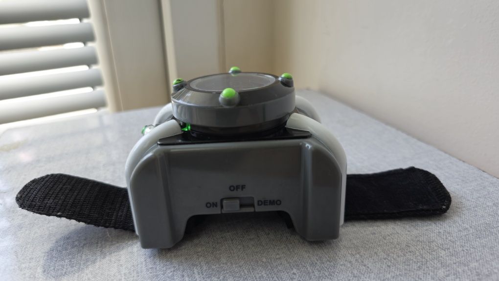 BEN 10 Часовник DELUXE OMNITRIX 76931E