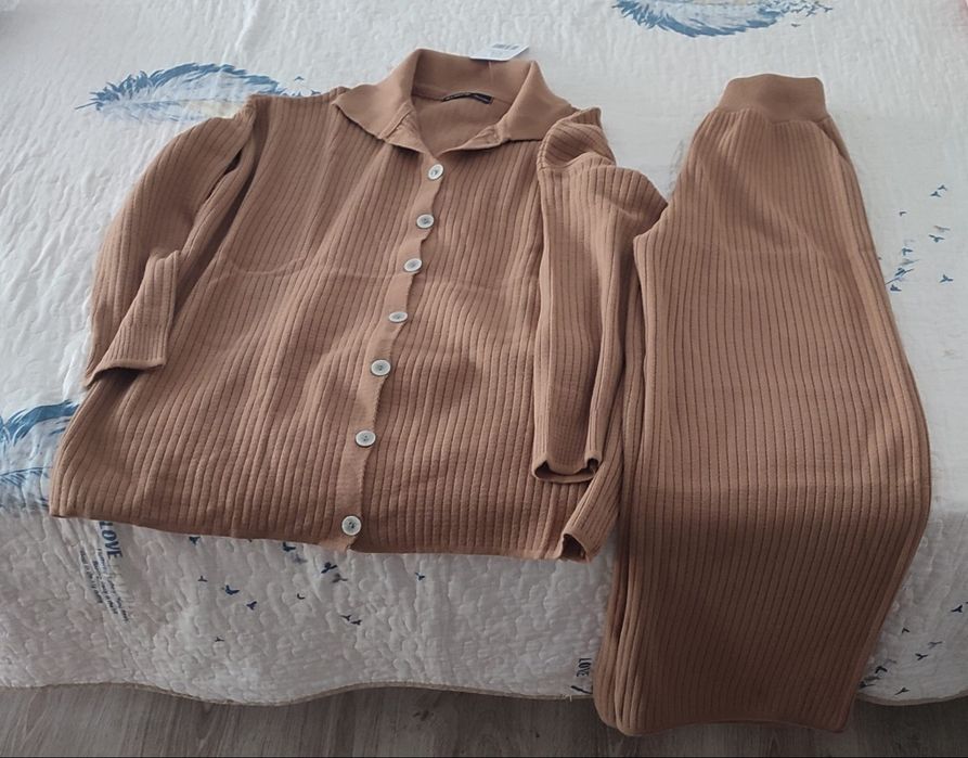 Compleu pentru damă