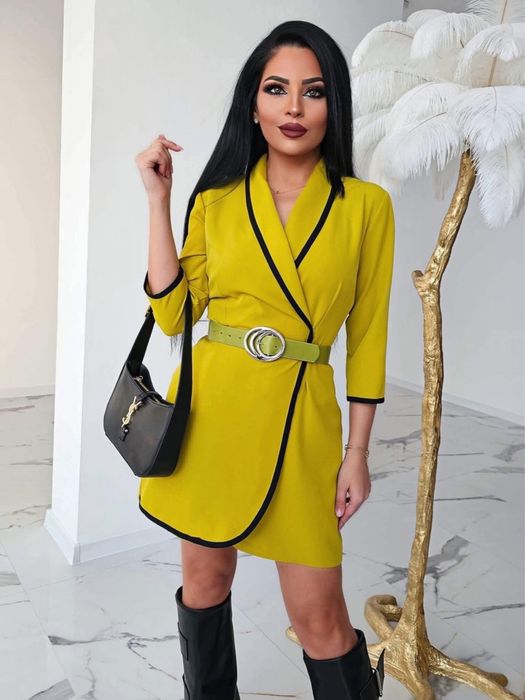 Уникален модел, отпред рокля, отзад панталон