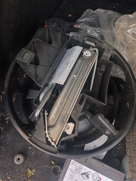 Резервна гума патерица 16