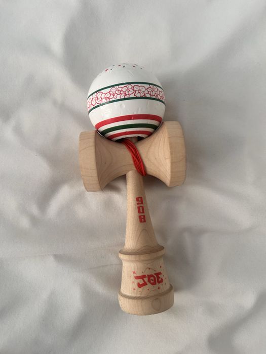 Pro Model Kendama