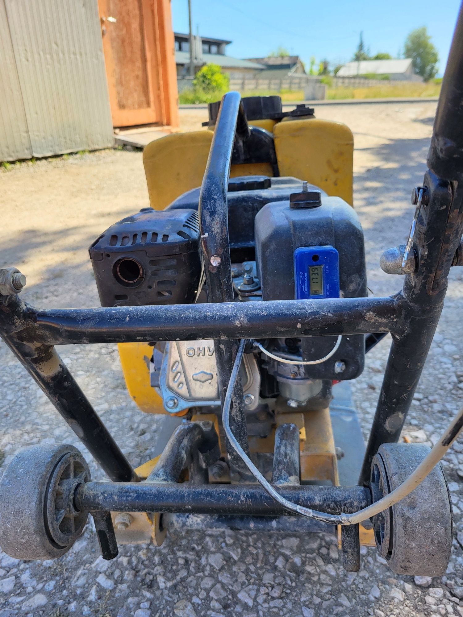 De vanzare placa vibranta/compactor Masalta motor Briggs and Stratton