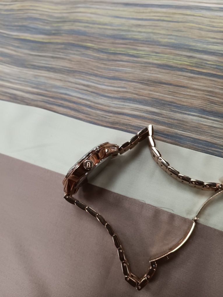 Furla  часовник дамски