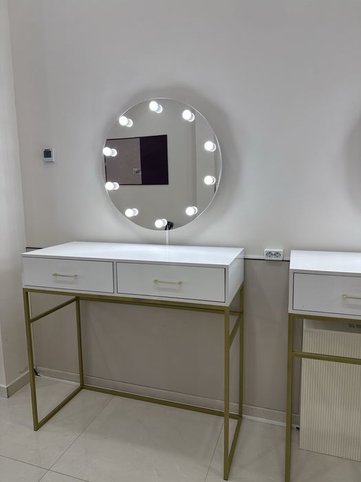 Мебель для салонов красоты