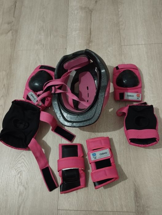 Vând role Oxelo si echipament de protectie  marimea 36 putin purtate