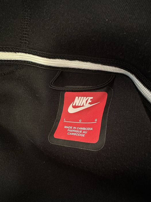 Горница Nike Tech Fleece