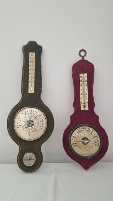 Set 2 barometre vintage olandeze din catifea cu termometru