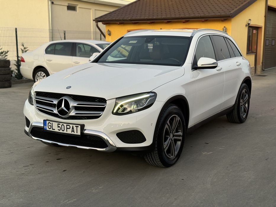 Mercedes GLC 250 • 204CP • 4x4 • 2016 • Interior deosebit • Proprietar