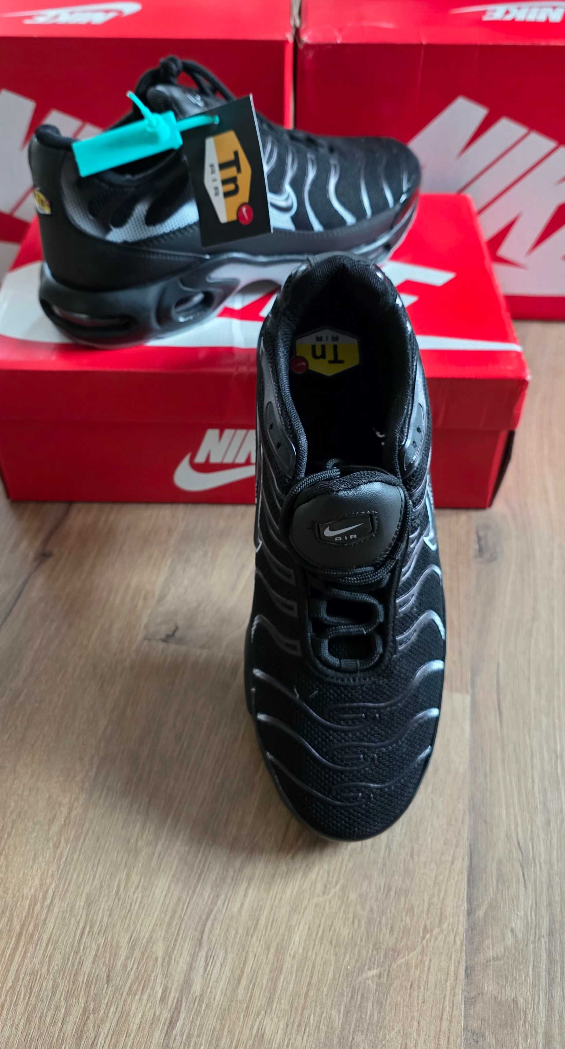 Маратонки нови Nike Air Max Tn pluse