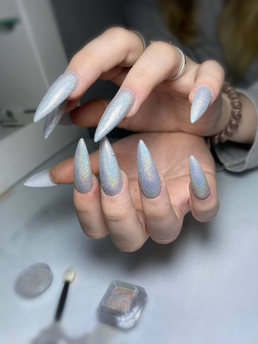 Нарищавание ногтей