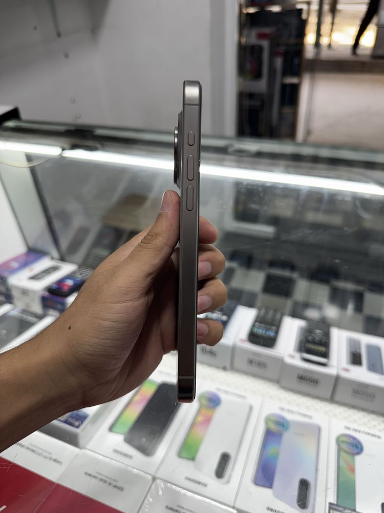 Iphone  15 pro max  sotiladi