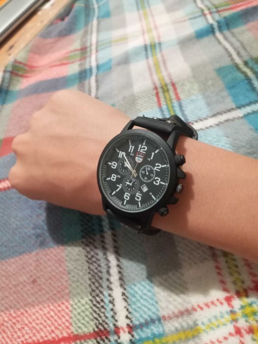 Часы мужские наручные