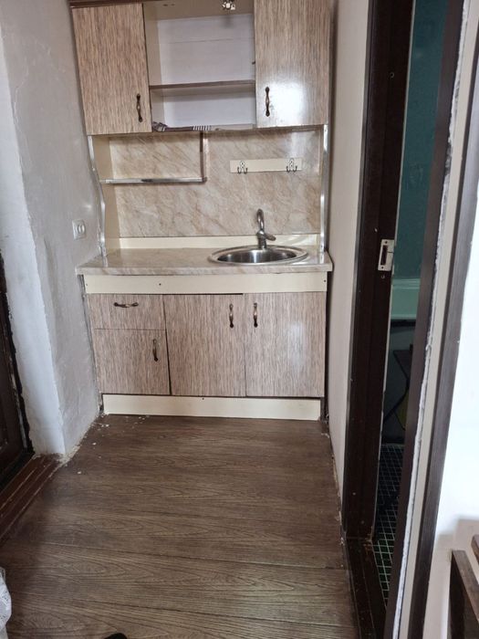 Продаю квартиру в Яшнабадском районе Тузел-1, 1-комнат 19.5 м2 общижит