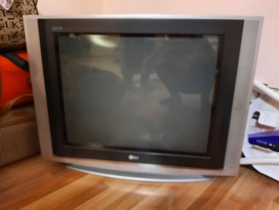 Продам телевизор в хорошем состоянии