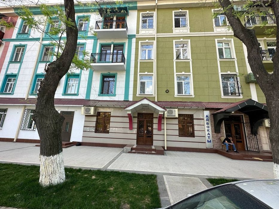 Продаётса не желое офис 90квадрат чиланзар 2 квартал гагарин аллея