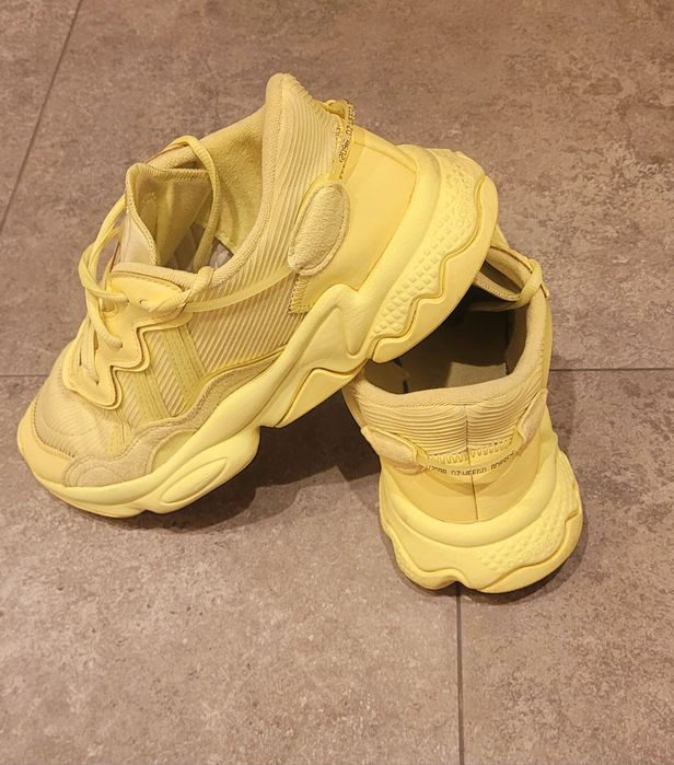 Adidas ozweego neon yellow