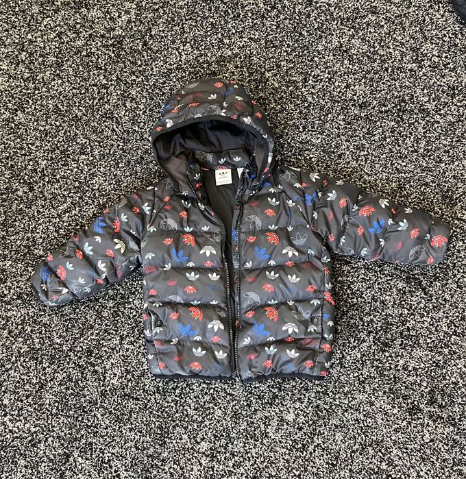 Яке adidas за момче 104 размер