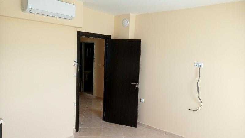 Дава се под наем Четиристаен апартамент в Бургас, Лазур - 112 кв.м за 235 € - Снимка #4