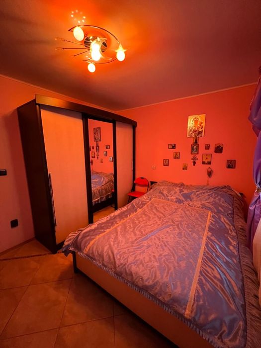 Vand apartament 4 camere