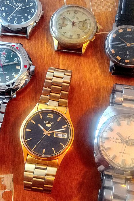 Продам винтажные механические часы