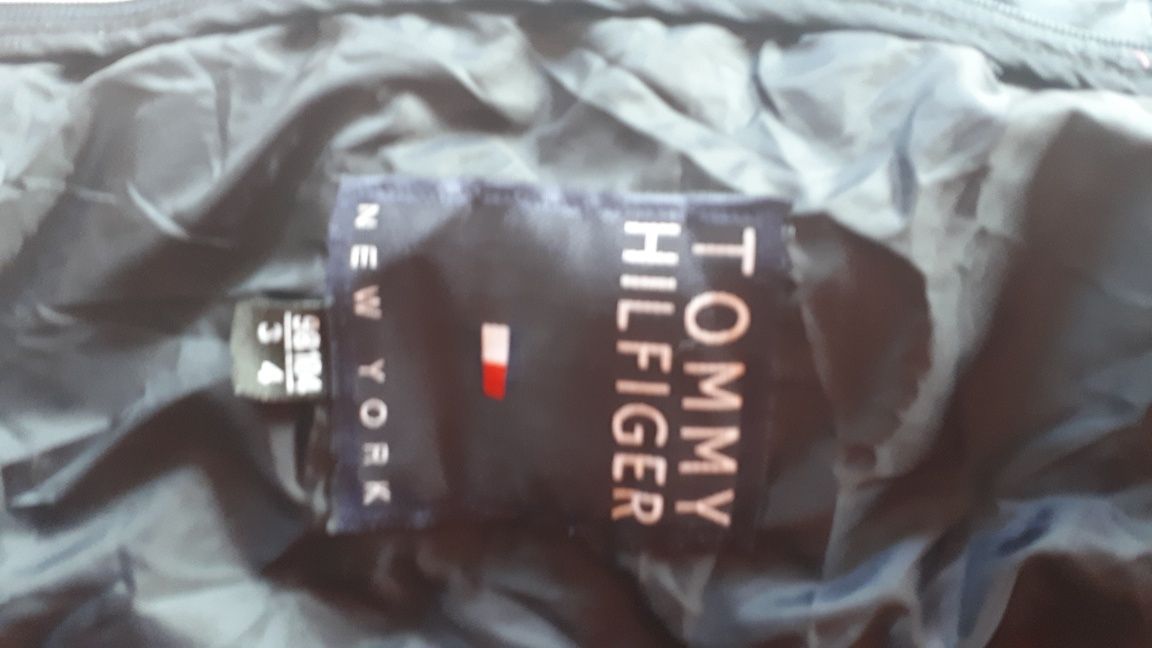 Яке Tommy Hilfiger за 3,4год.