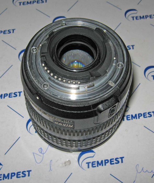 Продавам обектив Nikon AF-S Nikkor 18-70mm f/3.5 4.5G ED