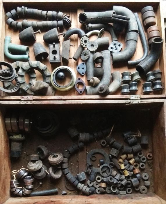 Резиновые подставки саленблоки патрубки отбойники и многое другое