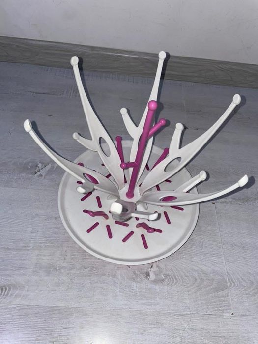 Сушилник за бебешки шишета.