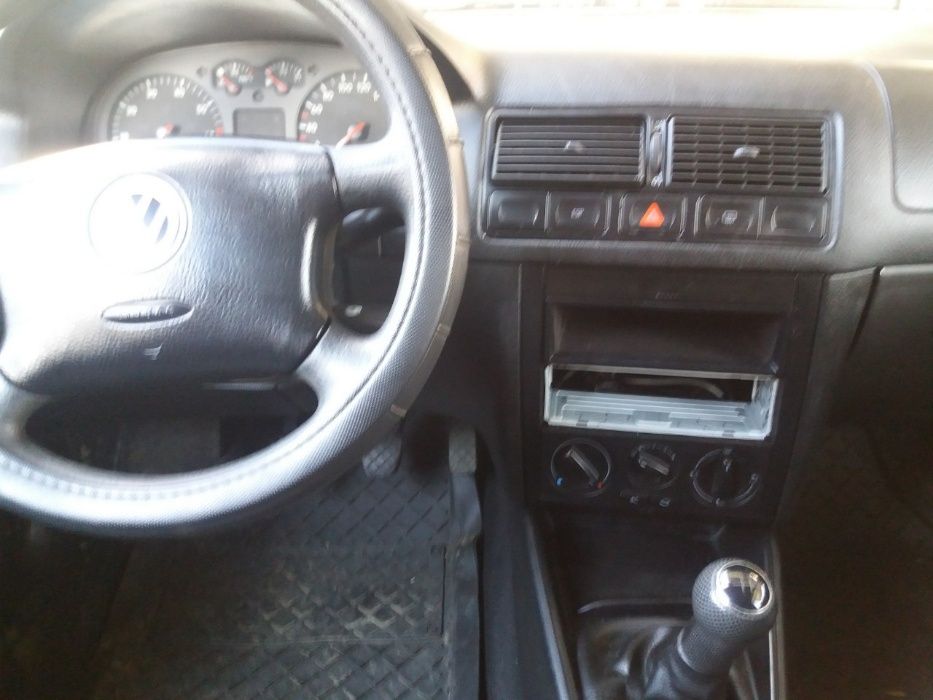 W Golf 1.4 16V 75к.с за части