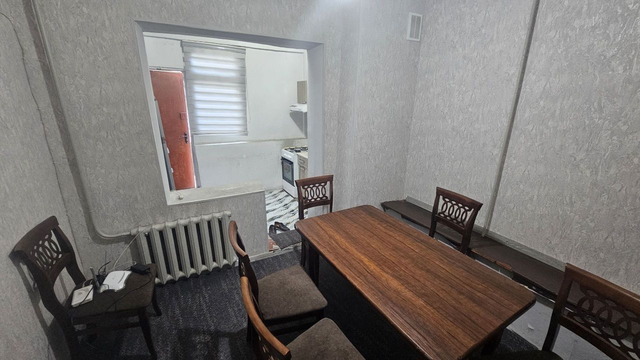 Яккасарой Кушбеги 2/1/5 Оила загс расмдагидек 
2/2/2  400$ 
Hamma nars