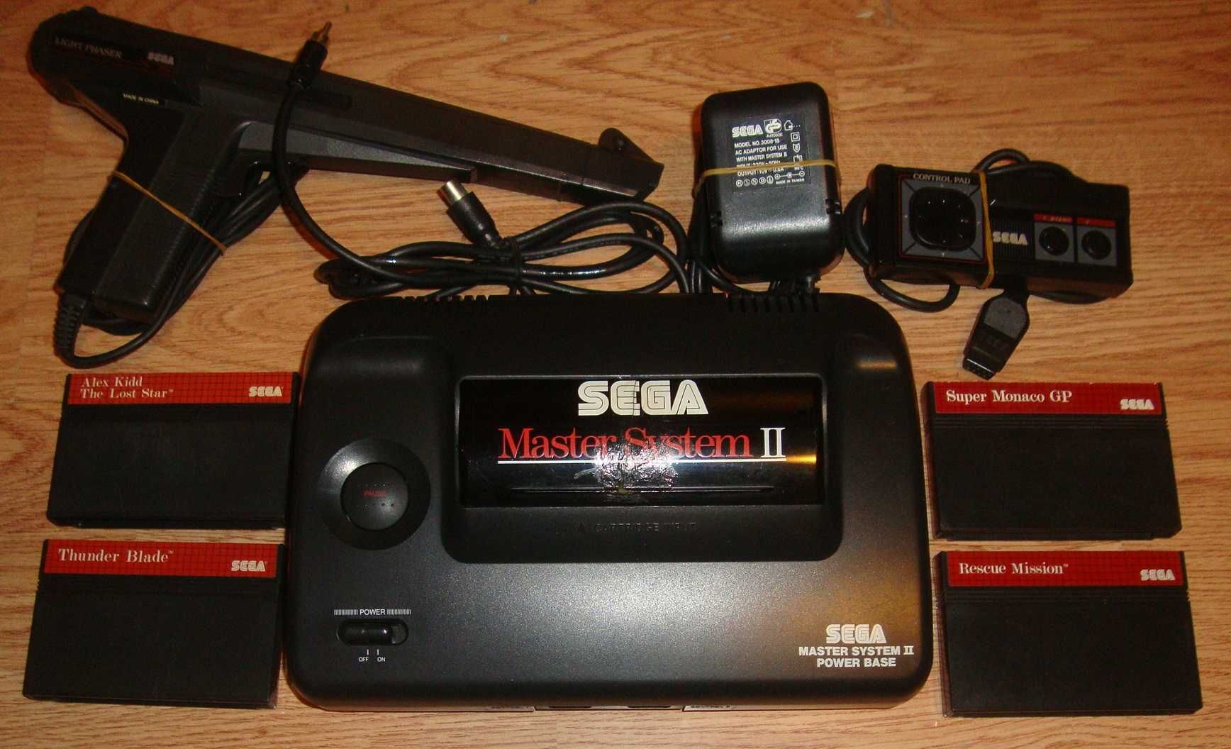 Sega Master System II Consola Vintage anii '80 + 5 Jocuri