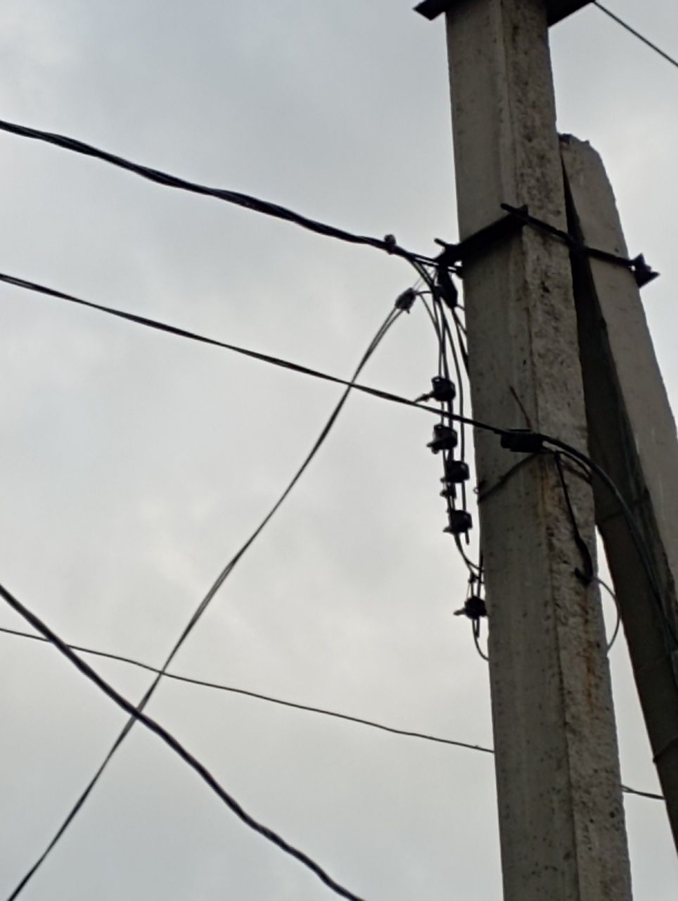 Elektr liniyasi sotildi