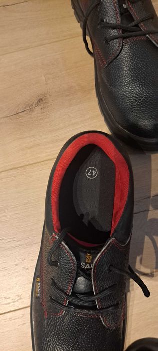 Продавам работни обувки с метално бомбе - обувани 2 -пъти