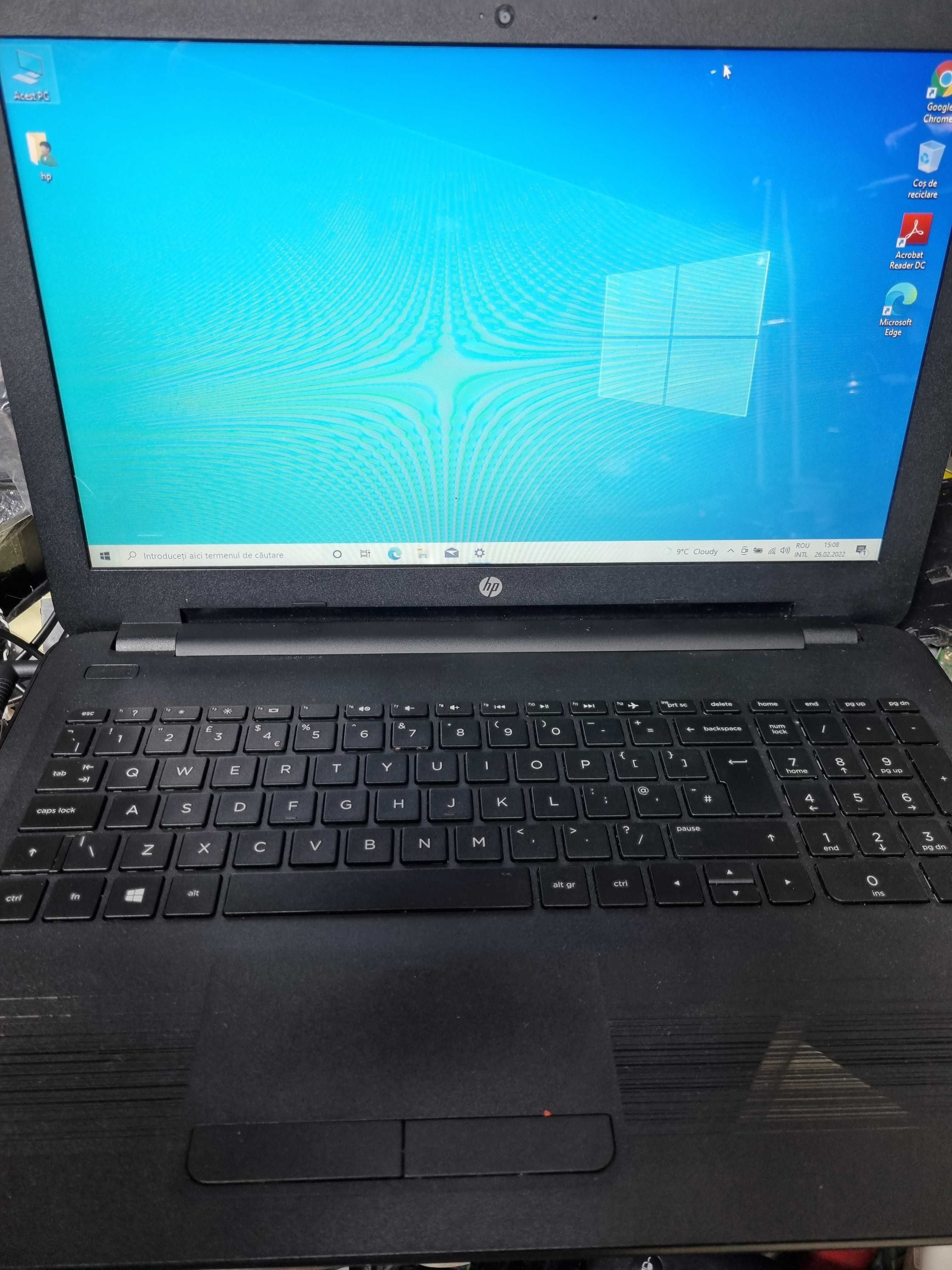 Laptop hp 15-ay013na quadcore 1,6ghz 1 TB hdd 4gb memorie