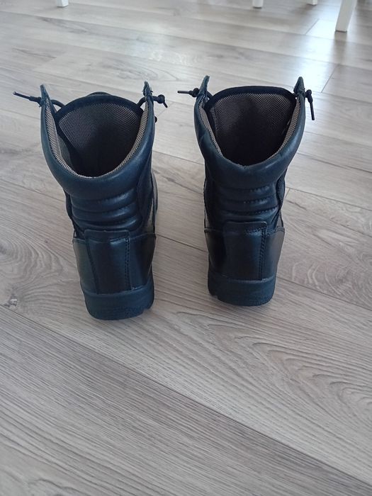 Vând ghete piele, non-metalici, marime 43-27,5 cm