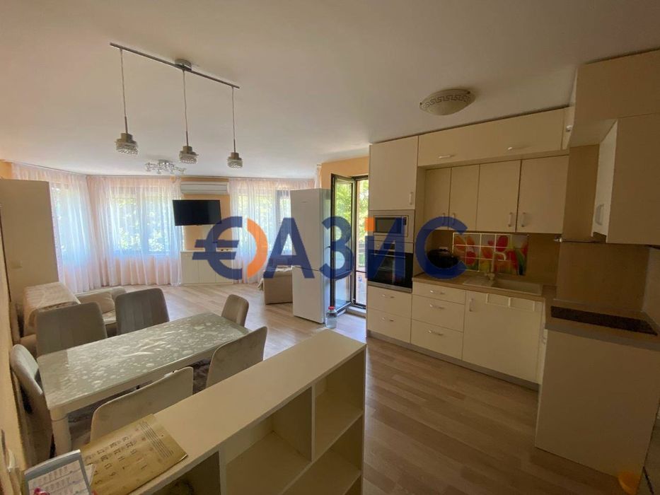 Тристаен апартамент с 2 спални, 2 етаж, "Рич 2", България, Равда, 86