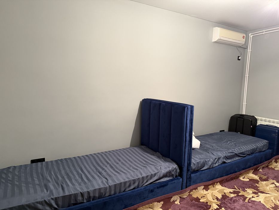 Кровати - 2 штуки