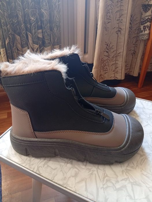 Новые зимние сапоги