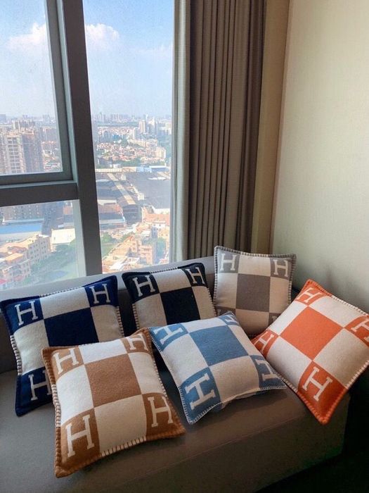 Одеяло и възглавници Hermes