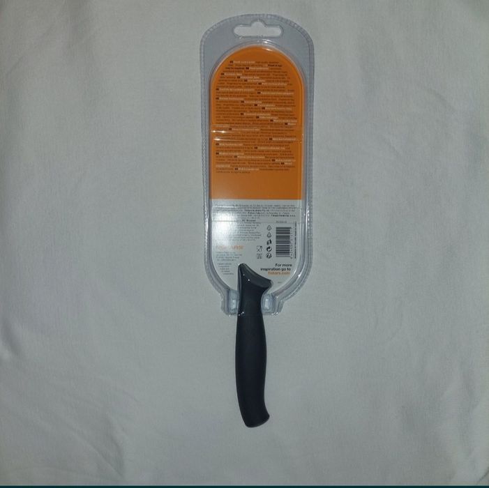 Vând cutit Fiskars pentru bucatarie