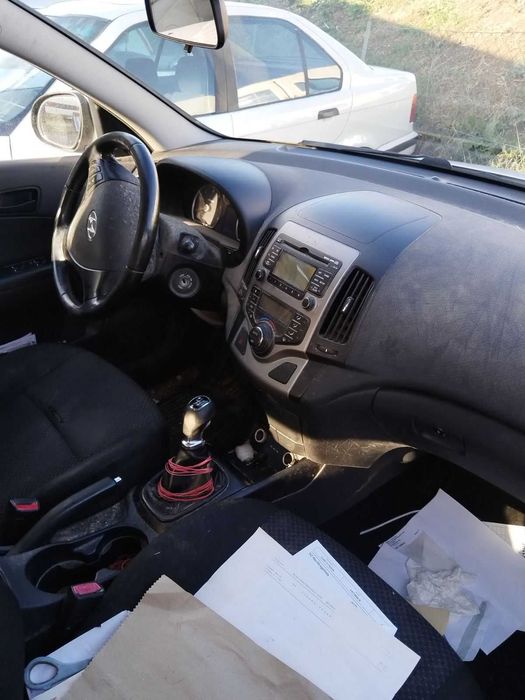 Hyundai i30 1.6ctdi на части