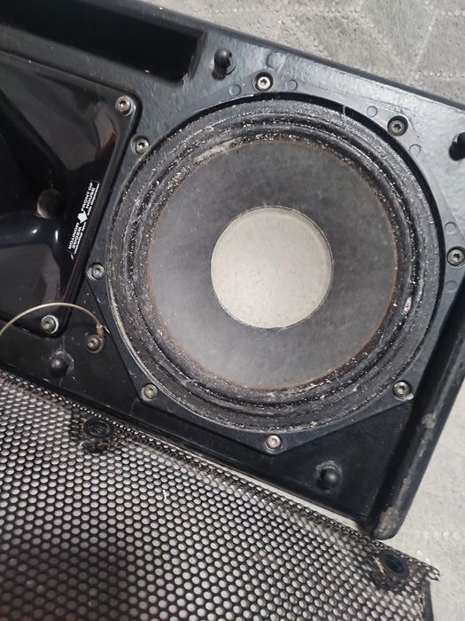 Vând boxa pasiva NEXO nu merge difuzorul de Bass